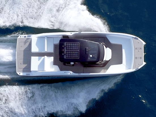 Catamaran à moteur Aurea 30