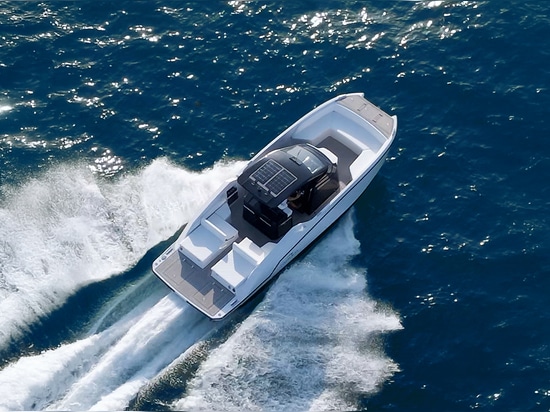 Catamaran à moteur Aurea 30