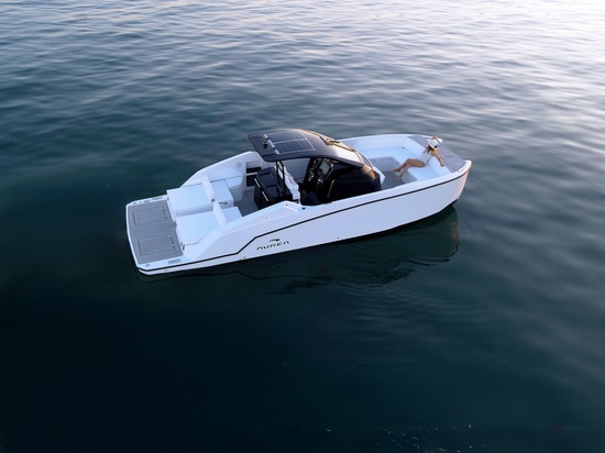 Catamaran à moteur Aurea 30