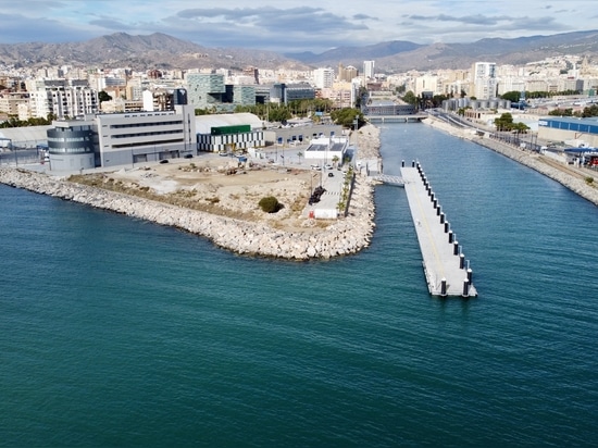 "NOUVELLES INSTALLATIONS DE PÊCHE SUR LA RIVE DROITE DE LA RIVIÈRE GUADALMEDINA"