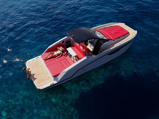AUREA 30 CABIN - CATAMARAN À MOTEUR