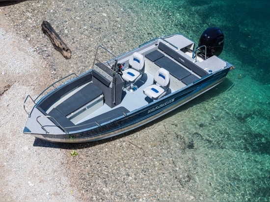 Nouveau lifting 2024 - Famille Marine 550
