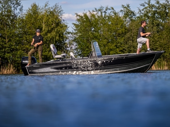 La saison de pêche avec les bateaux de la marine n'est pas encore terminée !