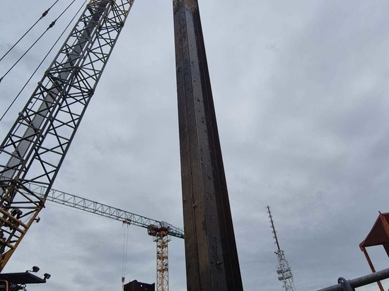PVL a rapidement retiré les palplanches à l’écluse maritime de Brunsbüttel.