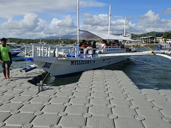 Amarrage ou accostage : Qu'est-ce qui convient le mieux à votre bateau ?