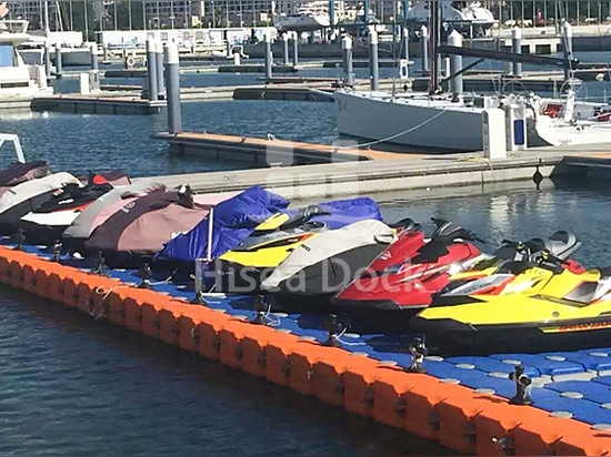 Le poids des jet-skis expliqué : Combien pèse un jet ski ?