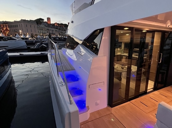 Avant-première USA – Aventura 38 Fly