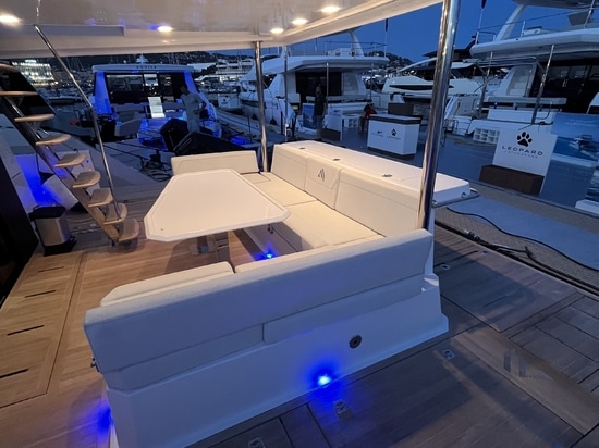 Avant-première USA – Aventura 38 Fly