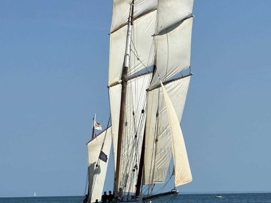 La Granvillaise – Mât bois WoodSpars Bretagne
