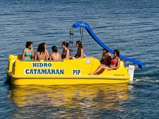 NOUVEAUTÉ – HYDROCATAMARAN P9P
